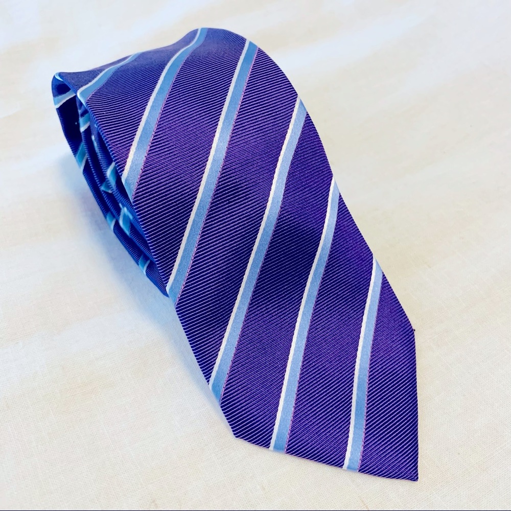 LAST CHANCE 🚀 100% Silk Purple Striped Banana Republic Men’s Tie
